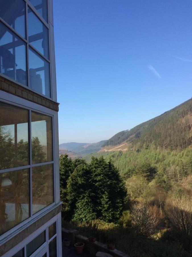 Rowan House Bed Breakfast Main House & Self Contained Self Catering Apartment Cymmer Exterior foto